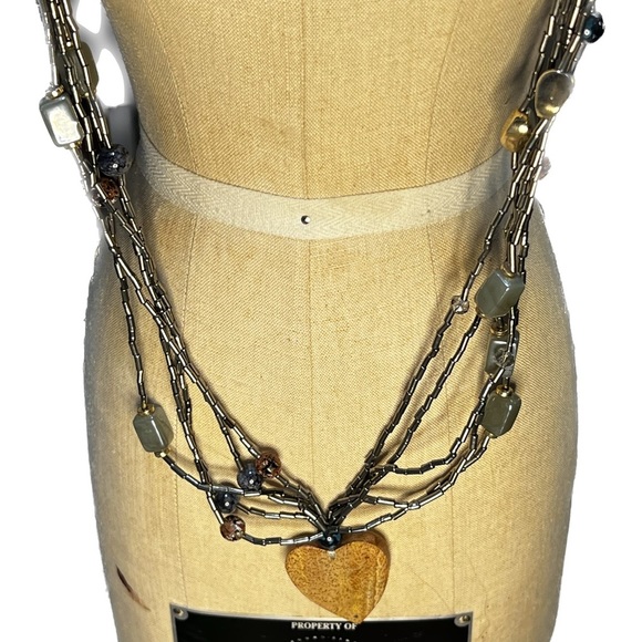 Retro Multi chain (5) beaded with mother of Pearl heart pendant - Picture 5 of 6